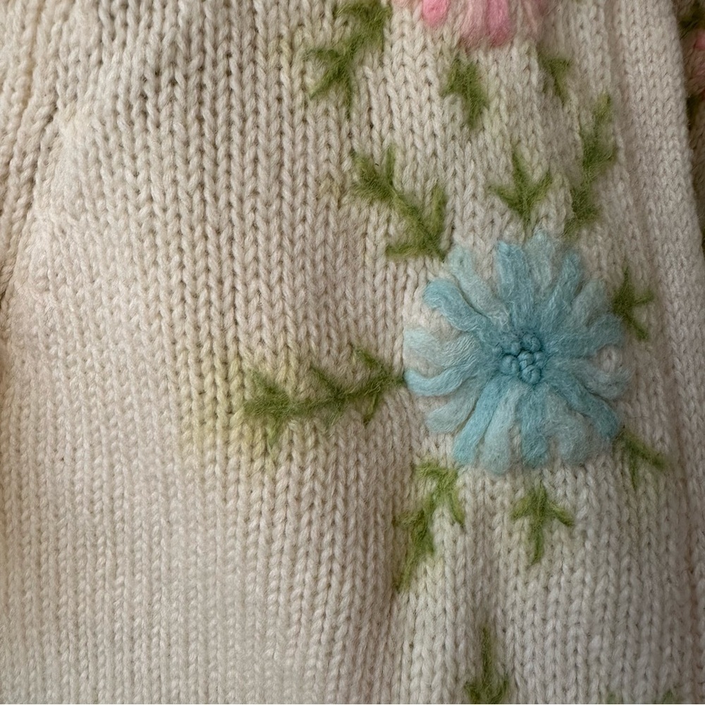 Vintage Hand-Loomed Wool Floral Cardigan – Made in Hong Kong Small 50s 60s - Picture 12 of 16